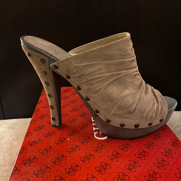 Guess Shoes - Guess GWVictorian Taupe Suede Size 10